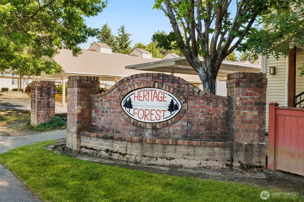 4231 NE 5th Street Renton WA 98059