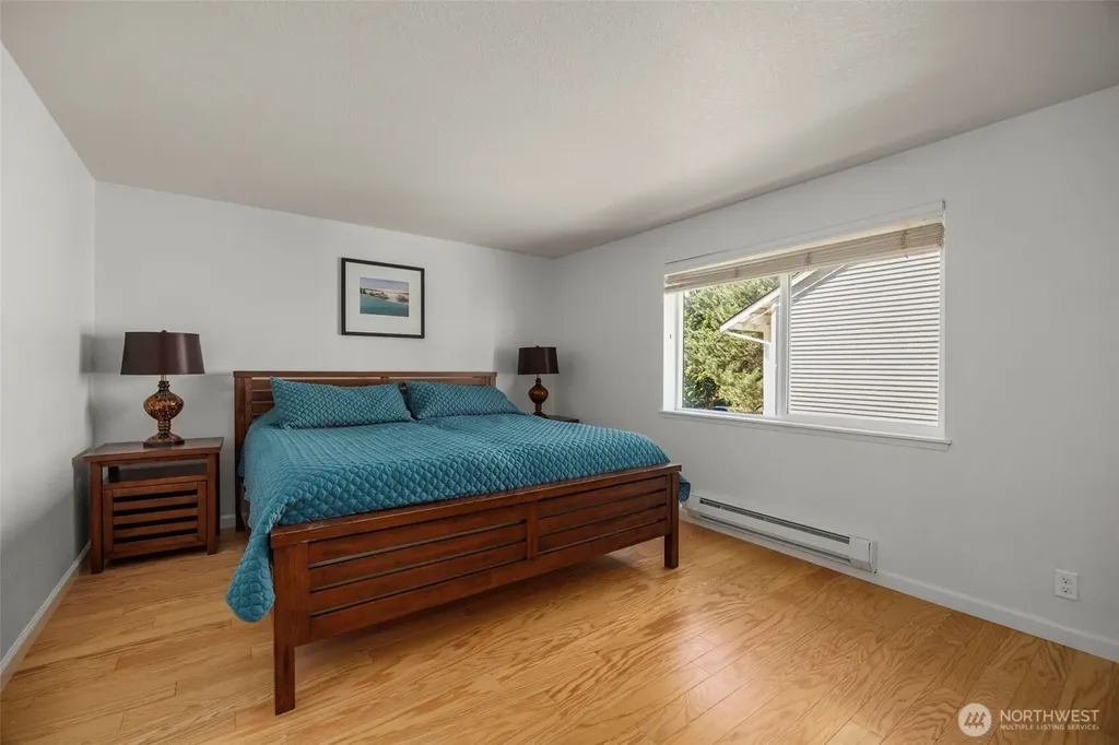 4231 NE 5th Street Renton WA 98059