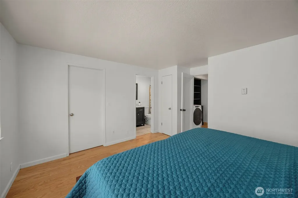 4231 NE 5th Street Renton WA 98059