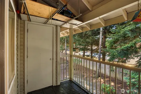 4231 NE 5th Street Renton WA 98059
