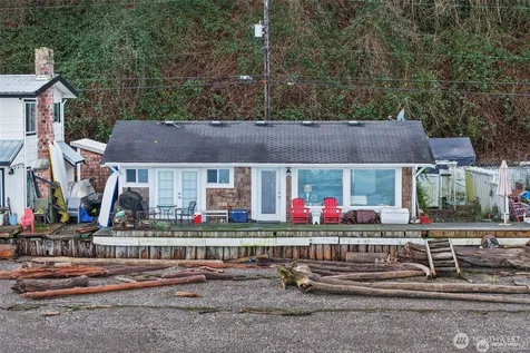 3151 Shoreline Drive Camano Island WA 98282