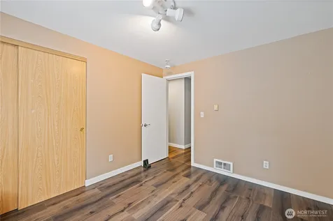 265 Easy Street Road Silverlake WA 98645