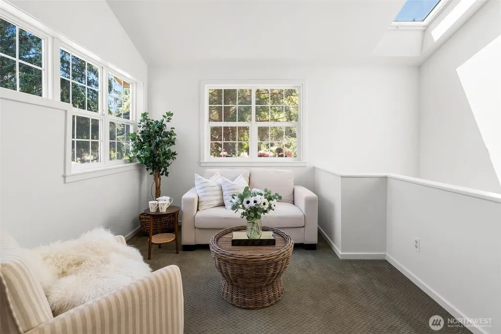 5356 Ruby Place NE Bainbridge Island WA 98110