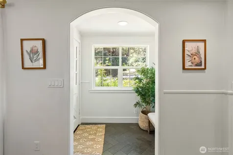 5356 Ruby Place NE Bainbridge Island WA 98110