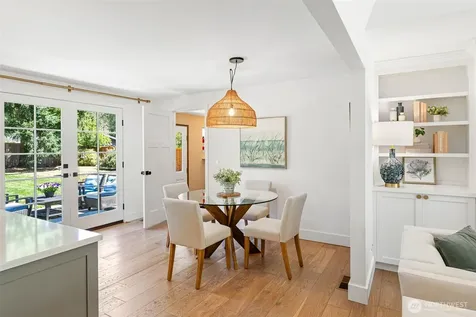 5356 Ruby Place NE Bainbridge Island WA 98110