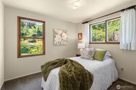 5356 Ruby Place NE Bainbridge Island WA 98110