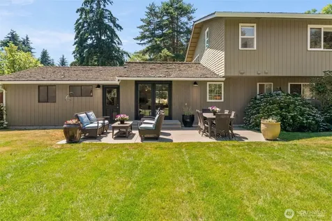 5356 Ruby Place NE Bainbridge Island WA 98110