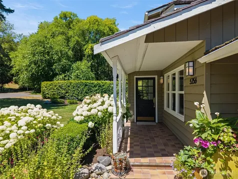 5356 Ruby Place NE Bainbridge Island WA 98110