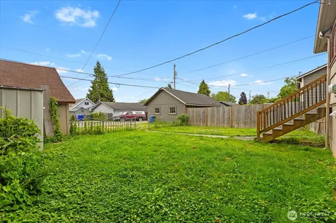 2307 Rockefeller Avenue Everett WA 98201