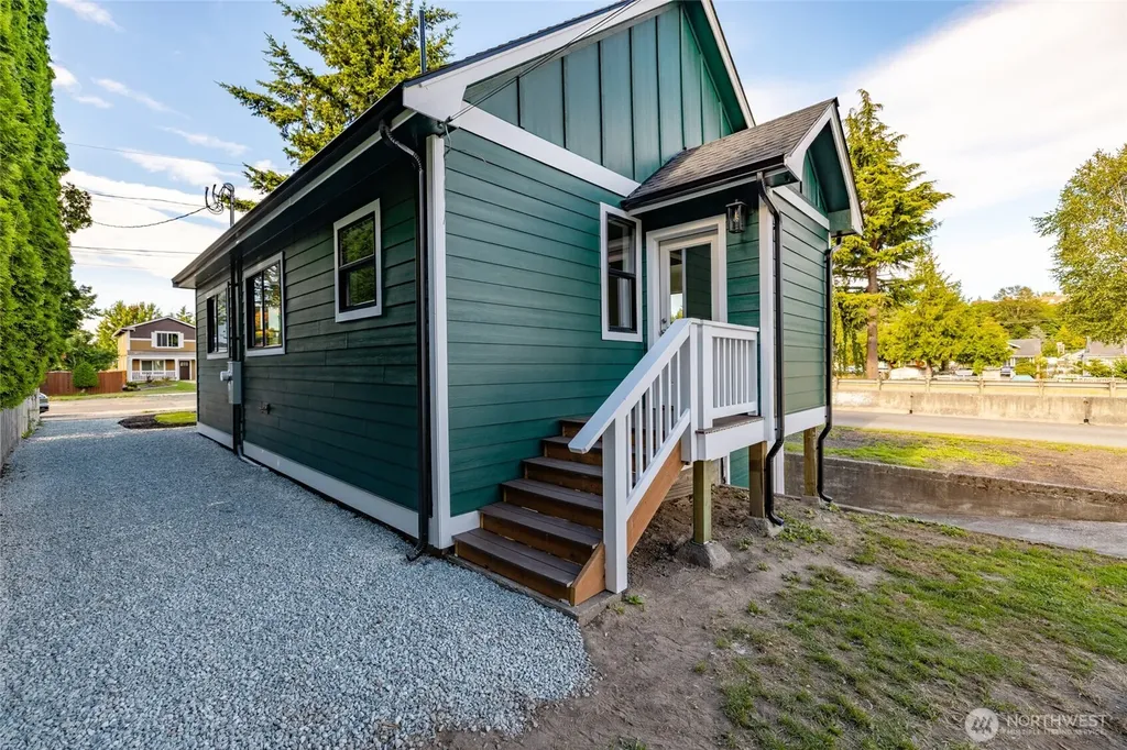 100 Milwaukee Street Mount Vernon WA 98273