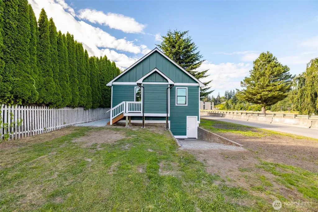100 Milwaukee Street Mount Vernon WA 98273