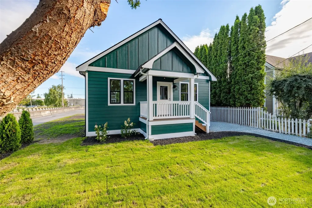 100 Milwaukee Street Mount Vernon WA 98273