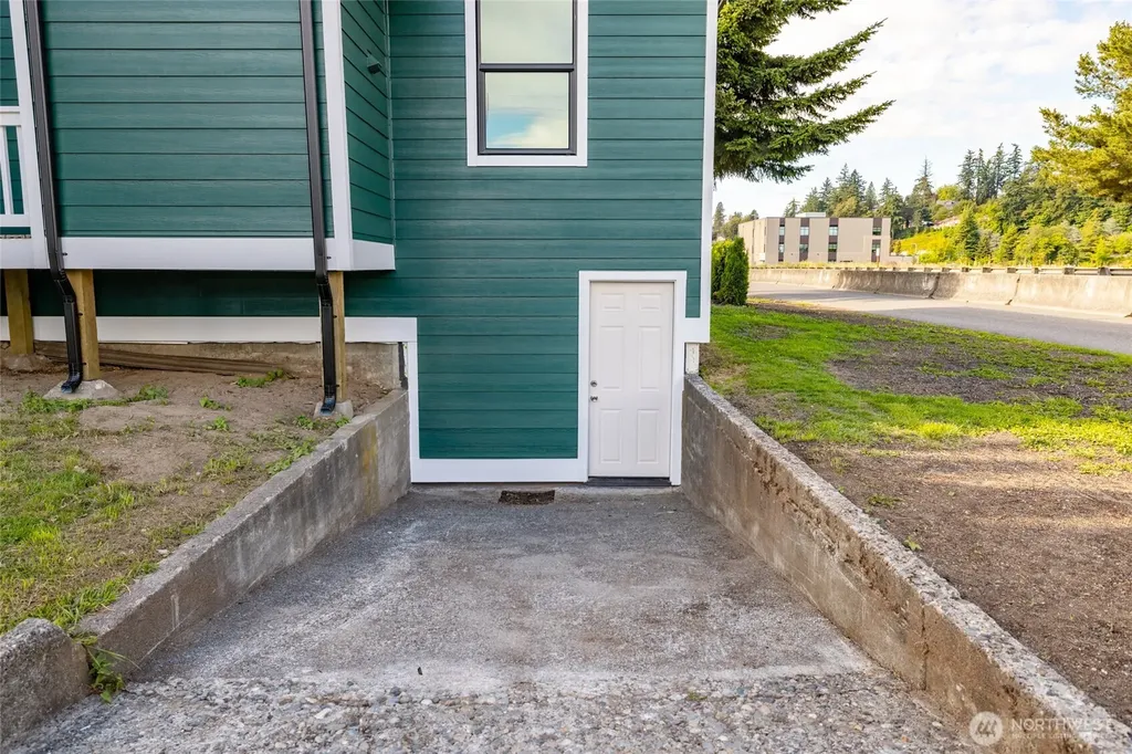 100 Milwaukee Street Mount Vernon WA 98273