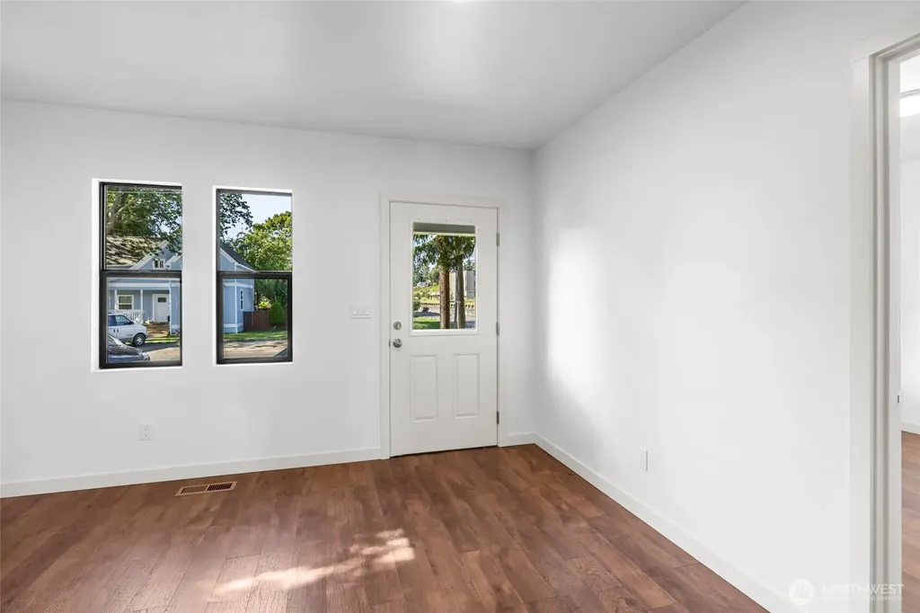 100 Milwaukee Street Mount Vernon WA 98273