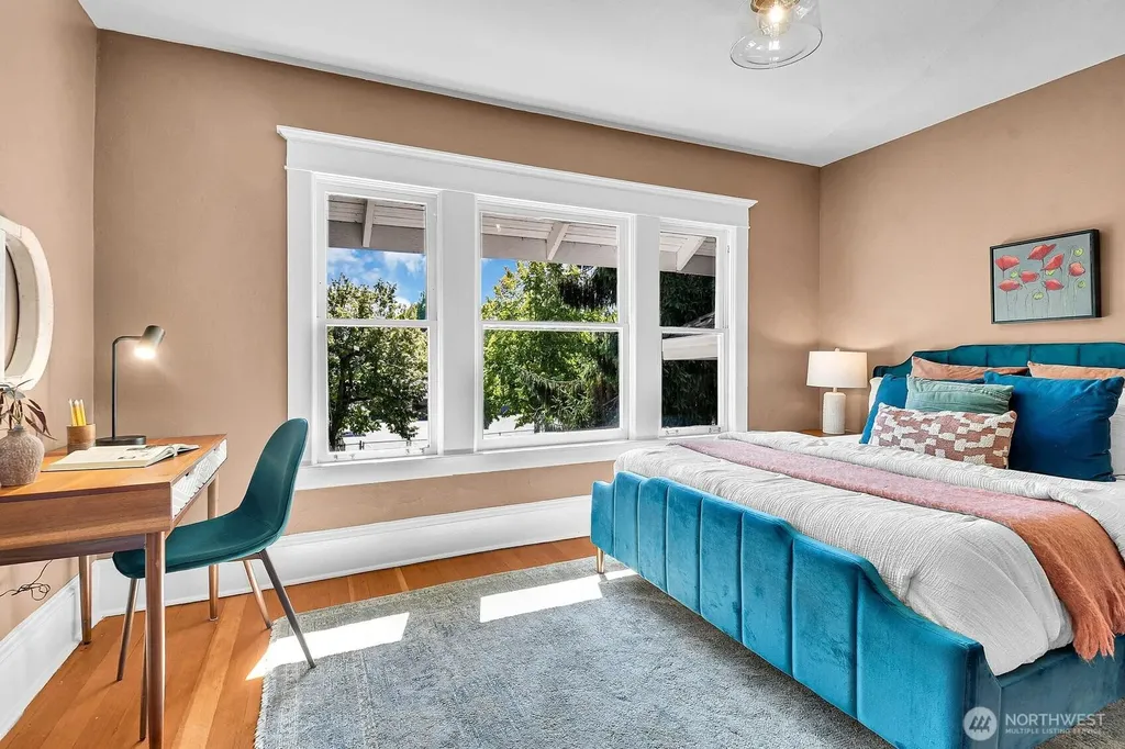 1229 18th Avenue E Seattle WA 98112