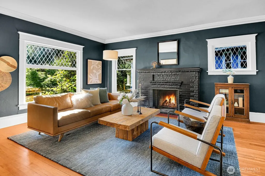 1229 18th Avenue E Seattle WA 98112