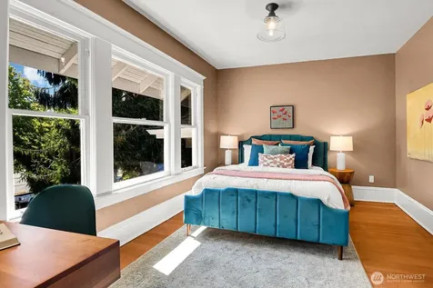1229 18th Avenue E Seattle WA 98112