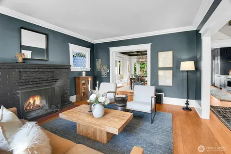 1229 18th Avenue E Seattle WA 98112