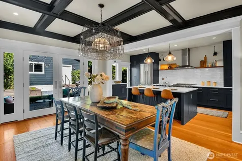 1229 18th Avenue E Seattle WA 98112