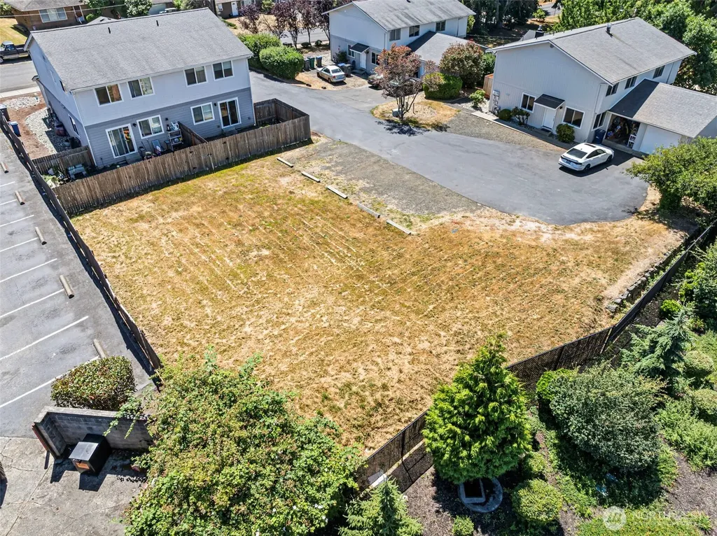 1042 Hanford Avenue Bremerton WA 98310