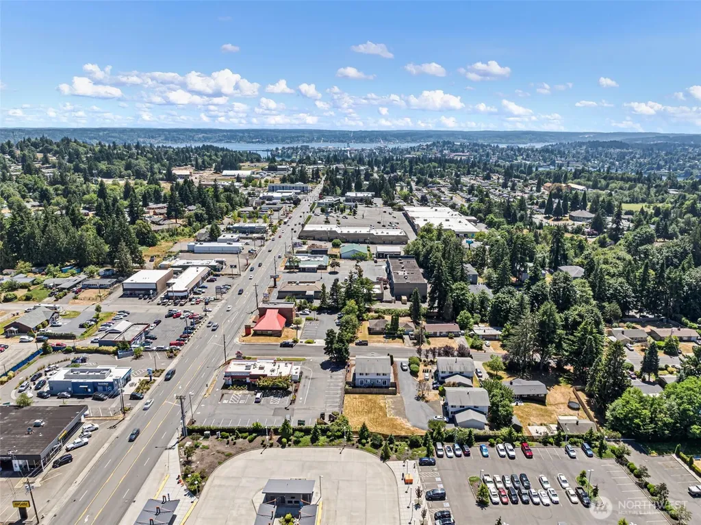1042 Hanford Avenue Bremerton WA 98310