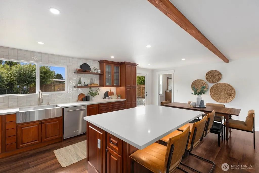 18376 Myrtle Drive Burlington WA 98233