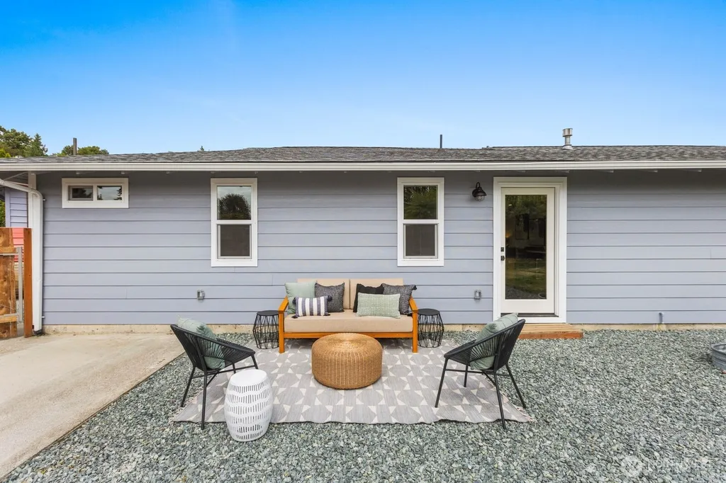 18376 Myrtle Drive Burlington WA 98233