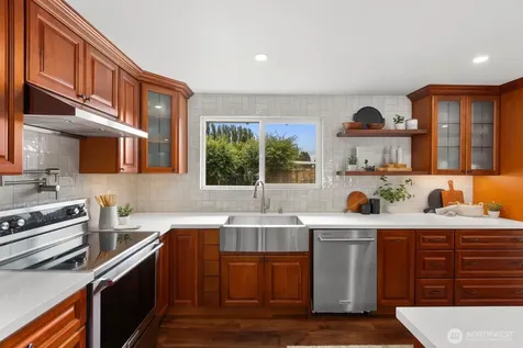 18376 Myrtle Drive Burlington WA 98233