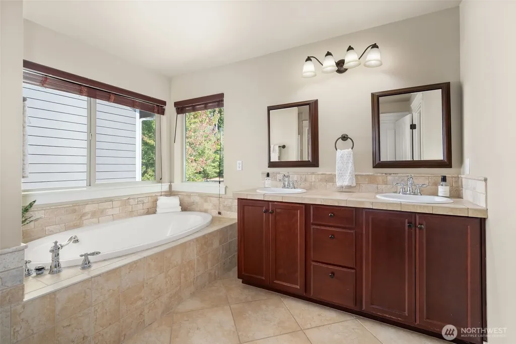 7746 Keystone Avenue NE Olympia WA 98516