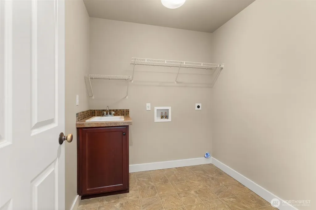 7746 Keystone Avenue NE Olympia WA 98516