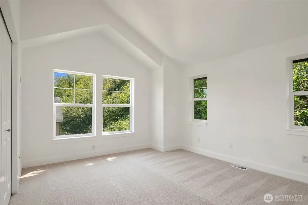2755 SW Sylvan Heights Drive Seattle WA 98106