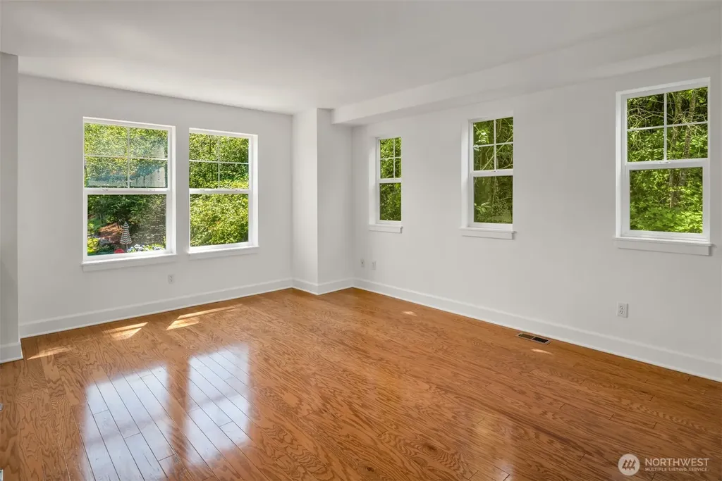 2755 SW Sylvan Heights Drive Seattle WA 98106