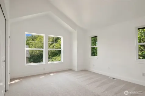 2755 SW Sylvan Heights Drive Seattle WA 98106