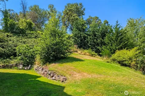 2755 SW Sylvan Heights Drive Seattle WA 98106
