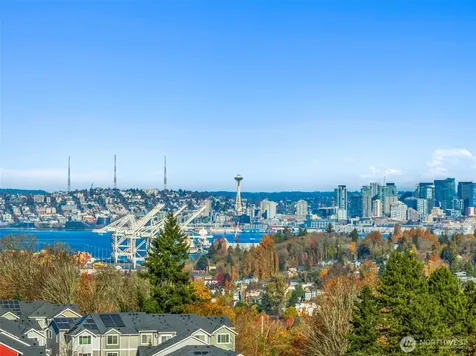 2755 SW Sylvan Heights Drive Seattle WA 98106