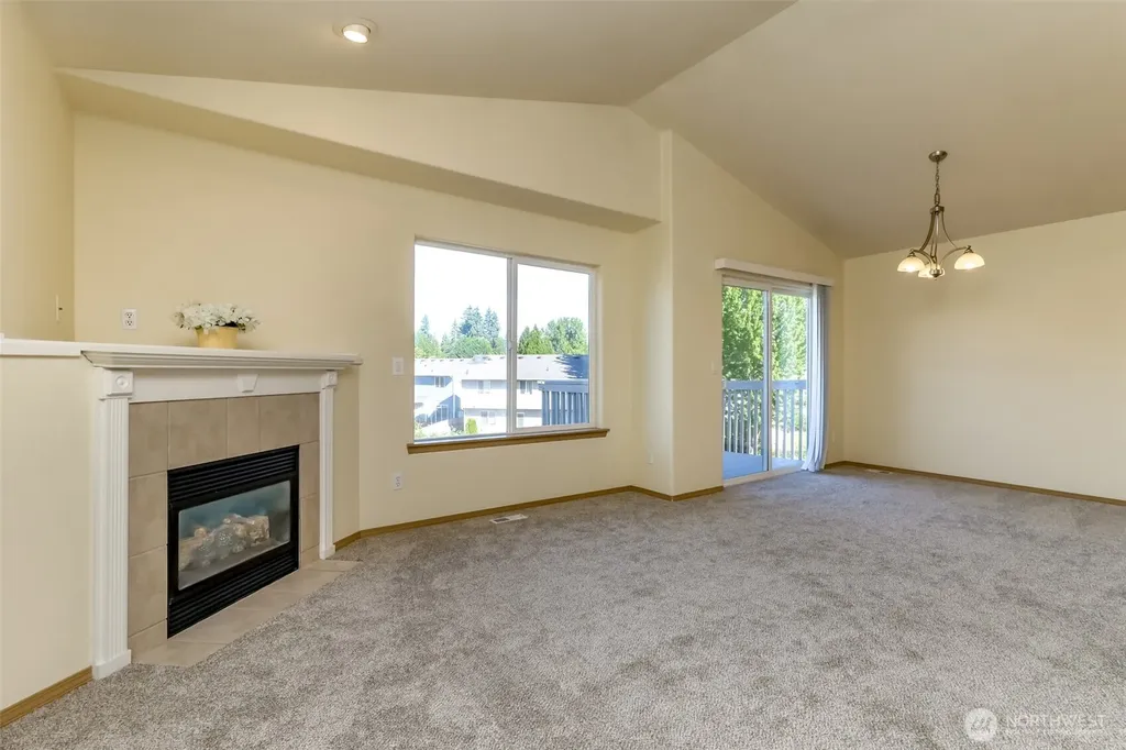 16018 89th Avenue E Puyallup WA 98375