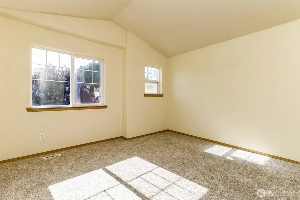 16018 89th Avenue E Puyallup WA 98375