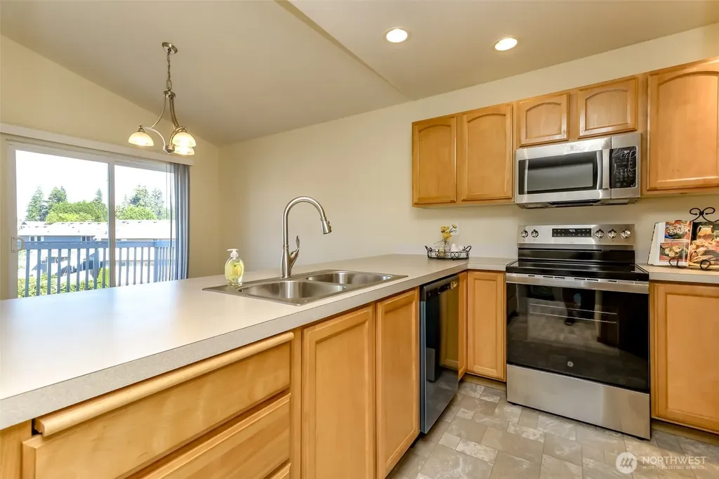 16018 89th Avenue E Puyallup WA 98375