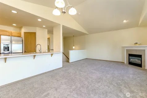 16018 89th Avenue E Puyallup WA 98375