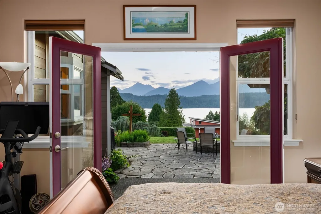 16974 Olympic View Road NW Silverdale WA 98383
