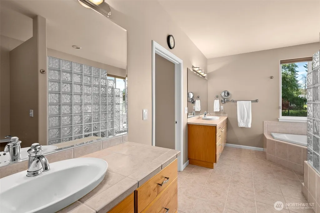 16974 Olympic View Road NW Silverdale WA 98383