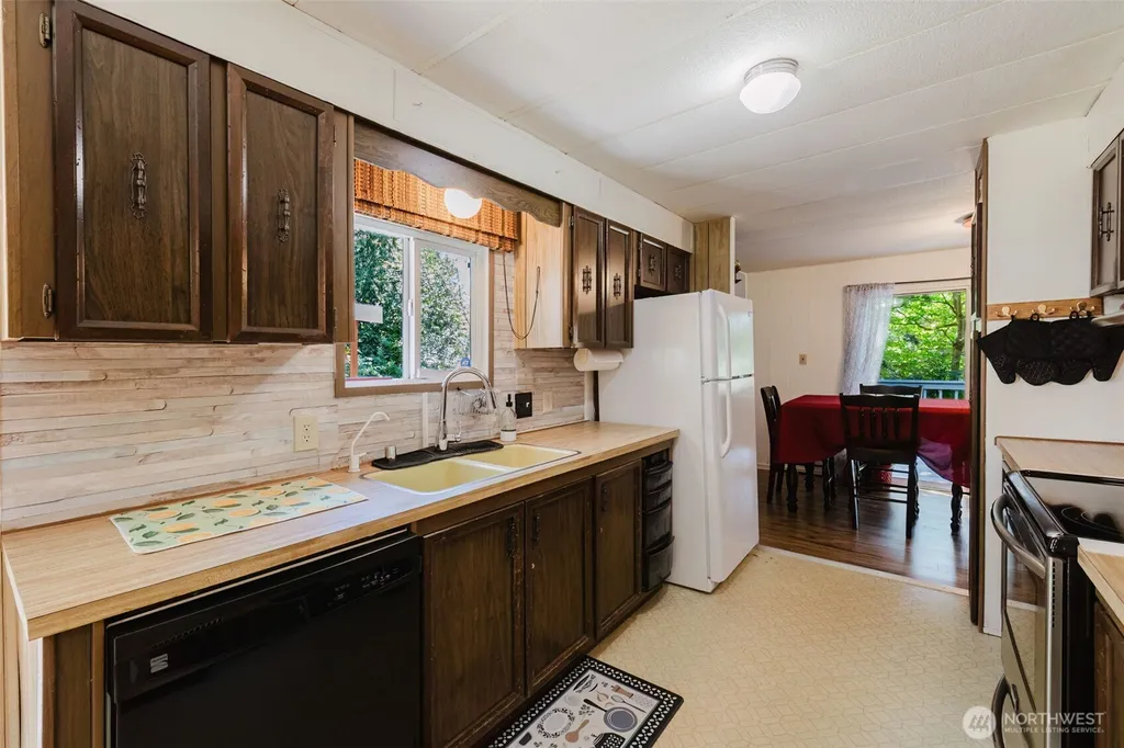 41 E Pickering Place Shelton WA 98584