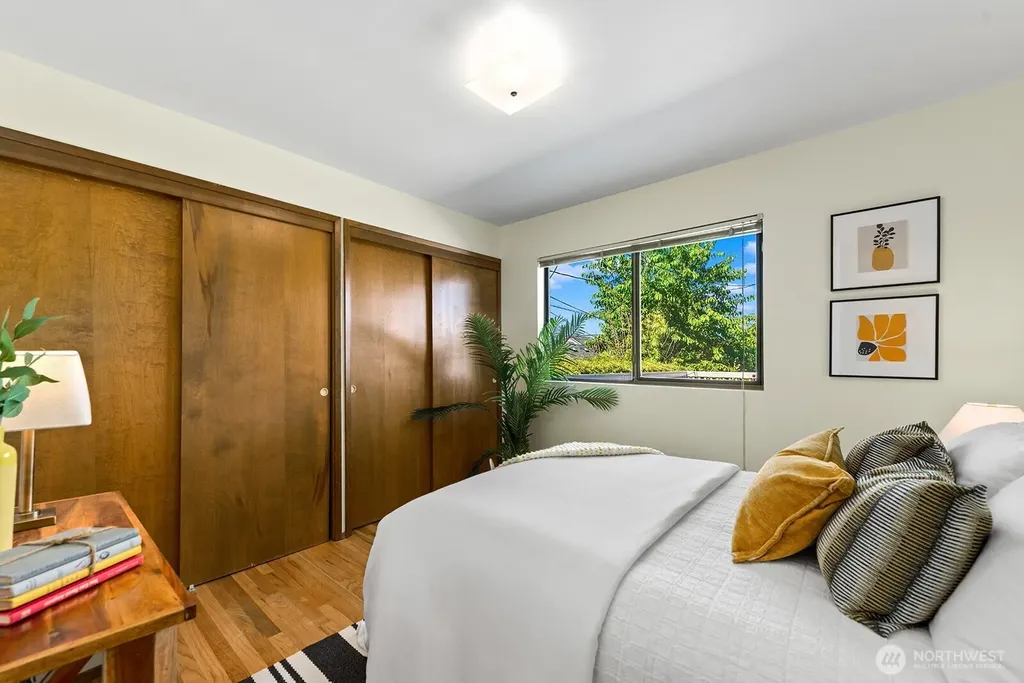 6531 37th Avenue SW Seattle WA 98126