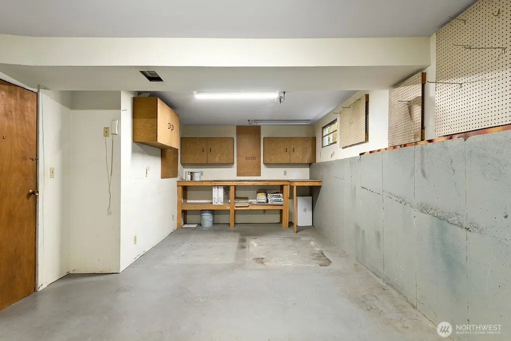 6531 37th Avenue SW Seattle WA 98126