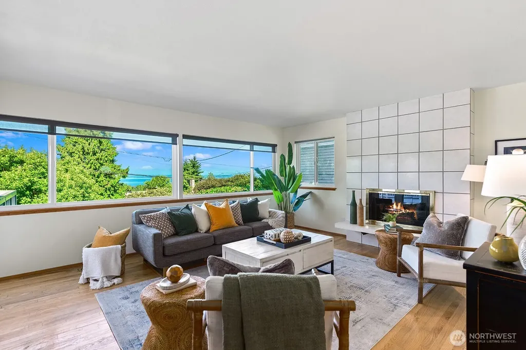 6531 37th Avenue SW Seattle WA 98126