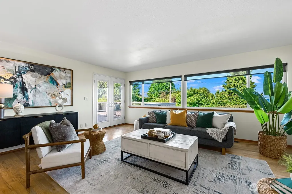 6531 37th Avenue SW Seattle WA 98126