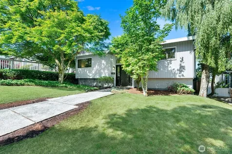 6531 37th Avenue SW Seattle WA 98126