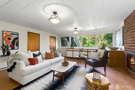 6531 37th Avenue SW Seattle WA 98126