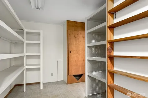 6531 37th Avenue SW Seattle WA 98126