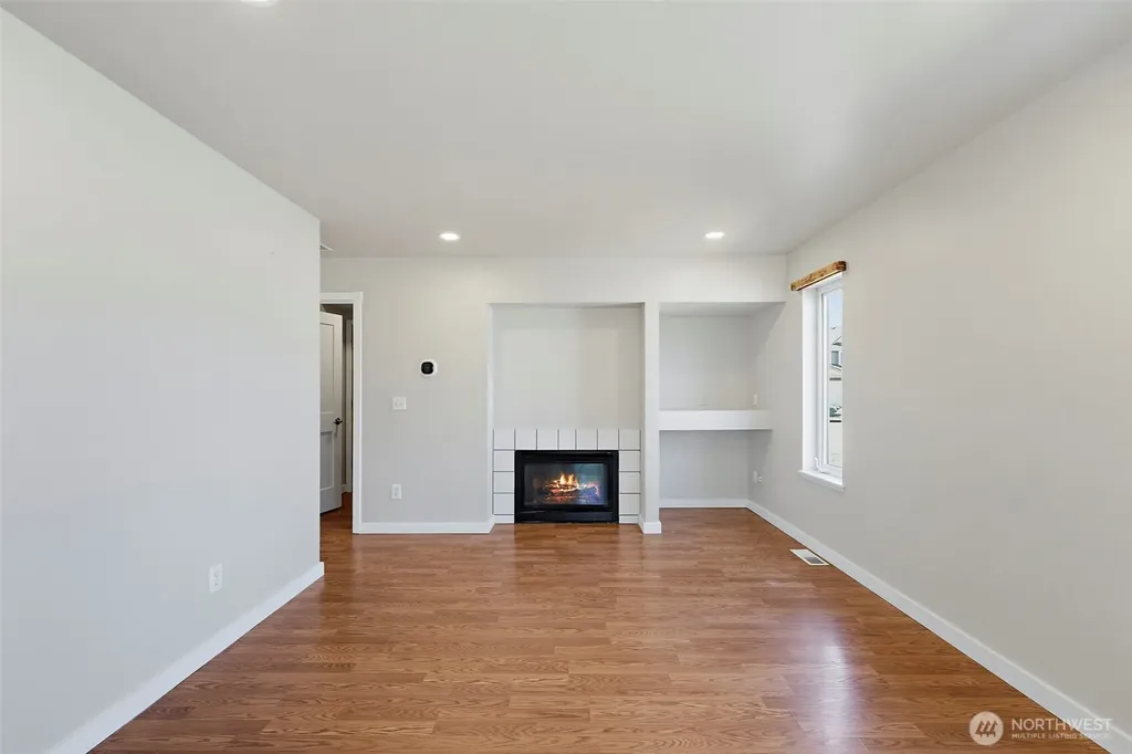 402 Orting Avenue NW Orting WA 98360